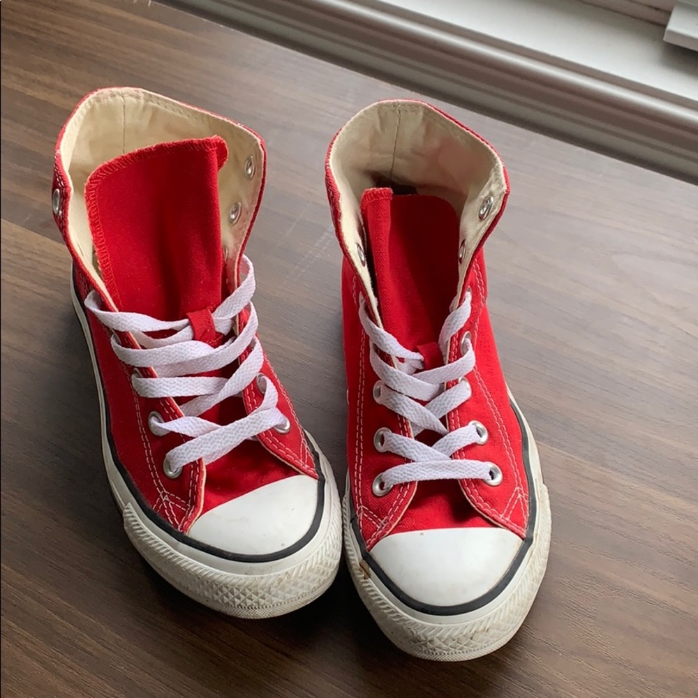 Red converse